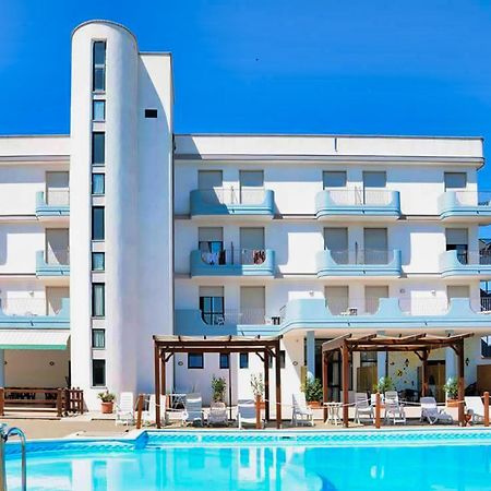 Hotel Villaggio Aurora San Pietro in Bevagna Kültér fotó
