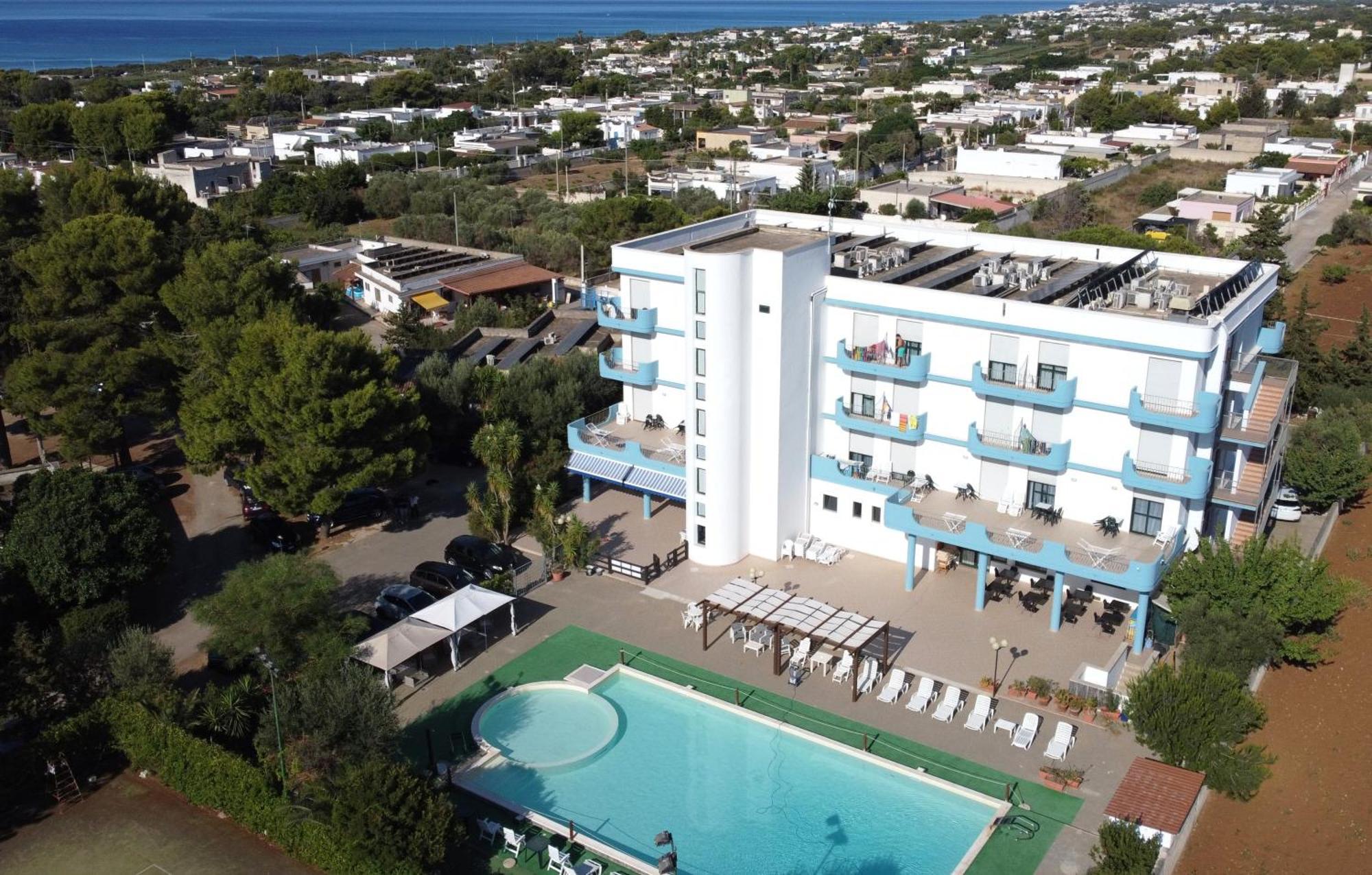 Hotel Villaggio Aurora San Pietro in Bevagna Kültér fotó