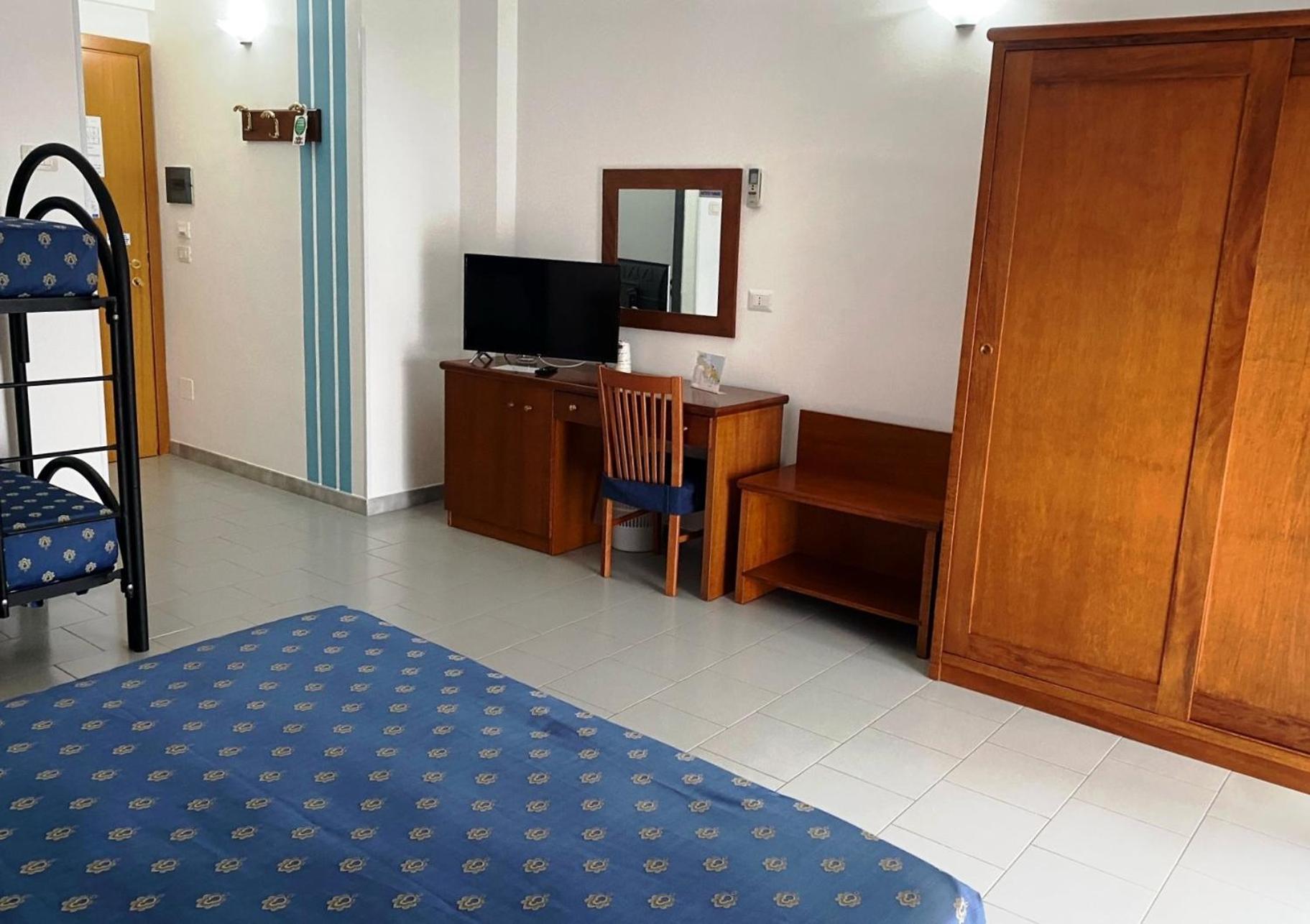 Hotel Villaggio Aurora San Pietro in Bevagna Szoba fotó